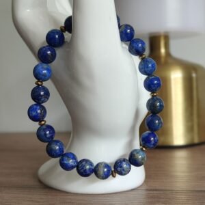 Bransoletka Royal Blue z lapisu lazuli i złotego hematytu – ponadczasowa elegancja