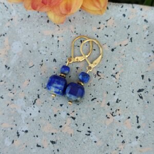 Kolczyki „Royal Blue” – Lapis Lazuli i Złoty Hematyt